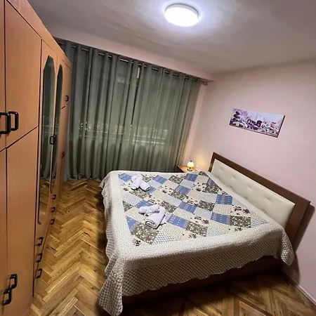 Lejlighed Entire Apartment, In The Center