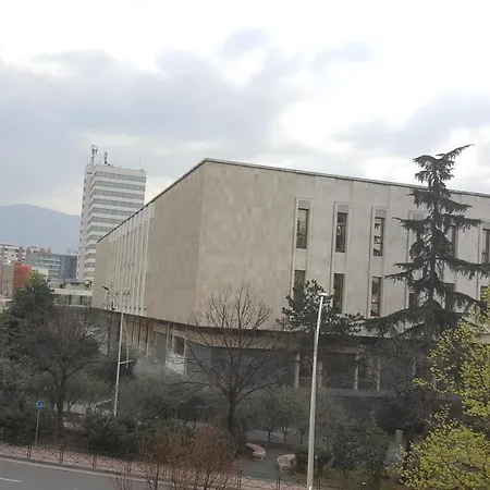 Entire Apartment, In The Center アパート *