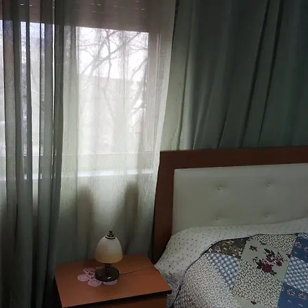 アパート Entire Apartment, In The Center