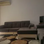아파트 Entire Apartment, In The Center