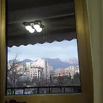 Entire Apartment, In The Center * 티라나